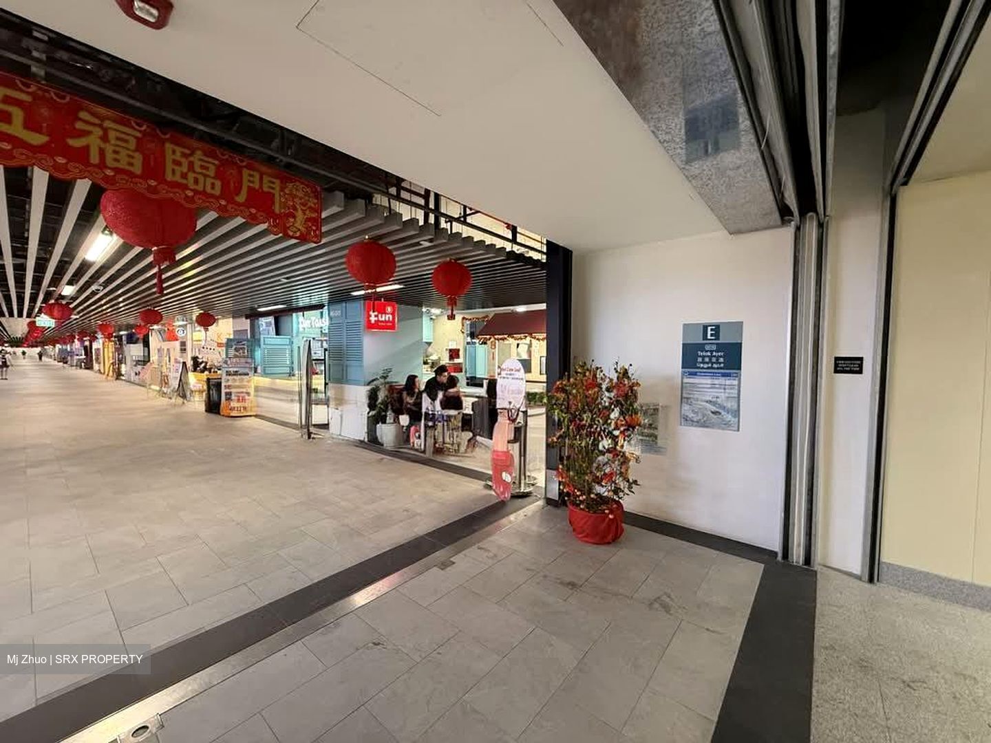 Club Street (D1), Retail #539947771